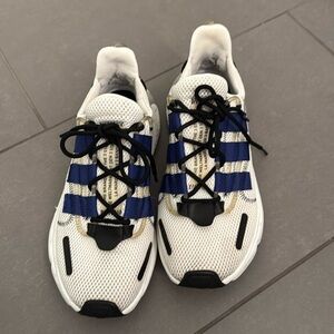 Adidas Lxcon sneakers in White, Blue, and Black - Size 8 Mens
